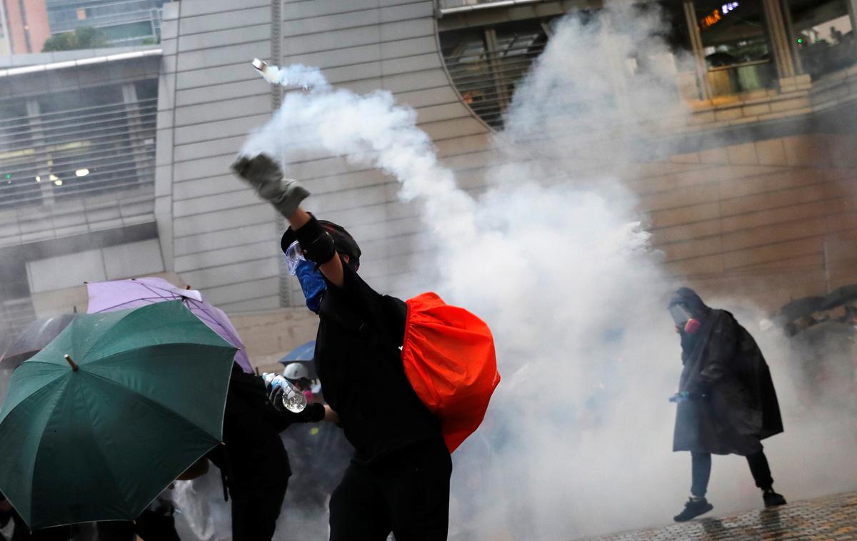 protesti HongKong | Policija je prepovedala za soboto načrtovane množične proteste. | Foto Reuters