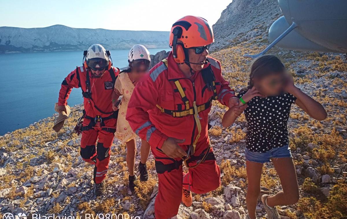 Pag, pogrešani turisti | Iskalna akcija je zaključena. Nihče ni poškodovan, a so bili vsi štirje turisti močno dehidrirani.  | Foto HGSS - Hrvaška gorska reševalna služba