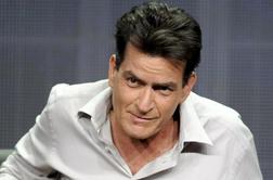 Charlie Sheen za kokain porabi dva tisoč dolarjev na dan