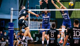 Kamničani s servisom ustavili ACH Volley, Maribor ostaja na vrhu