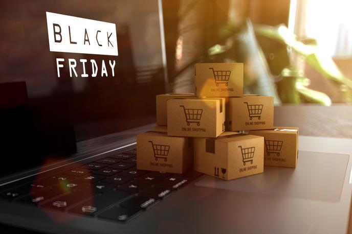 Črni petek, Black Friday, Mimovrste | Foto iStock