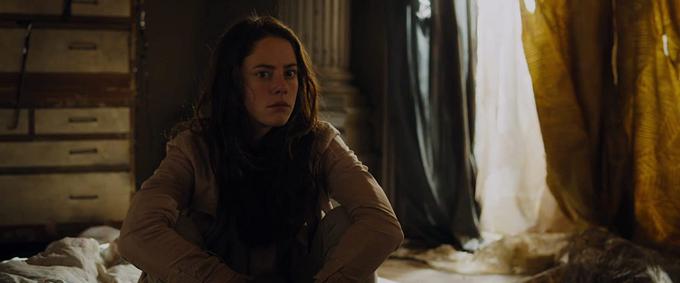 Kaya Scodelario v prizoru iz filma Labirint: Pogorišče | Foto: IMDb