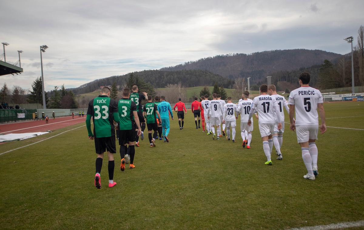 NK Rudar Velenje, NK Mura | Mura je bila v Velenju zelo nezadovoljna s sojenjem, | Foto Jurij Vodušek/Sportida