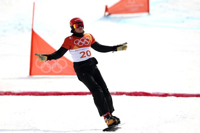 Stefan Baumeister v četrtfinalu ni imel nobenih možnosti, Žan pa je z razširjenimi rokami potrdil napredovanje. | Foto: Getty Images