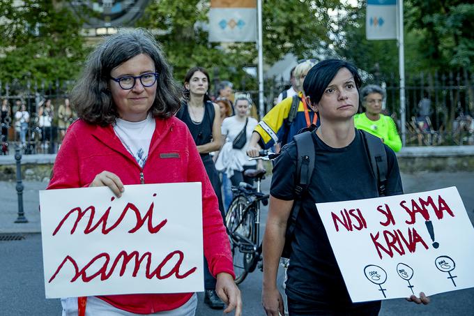 Shoda v podporo žrtvam spolnega nadlegovanja. nadlegovanje. shod | Foto: Ana Kovač