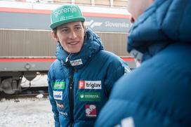 Planica, vlak, skakalci