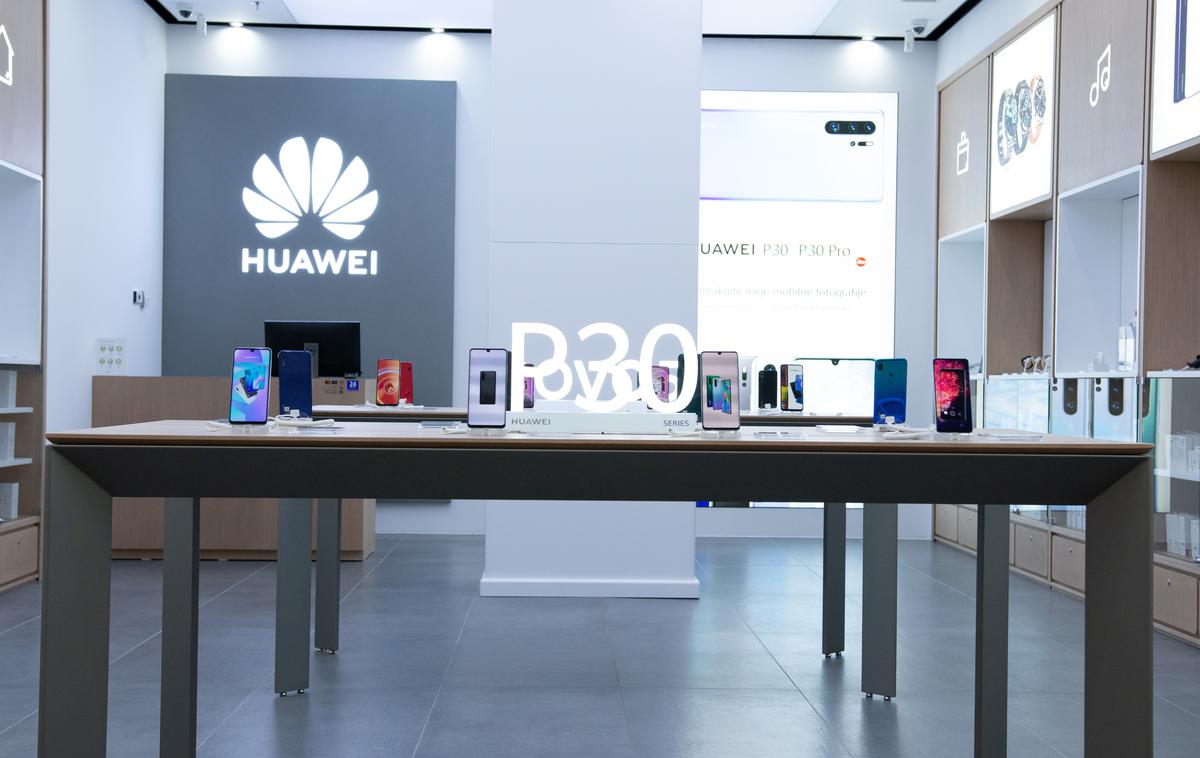 Huawei Experience Store, Ljubljana | Prvi Huaweiev center v Sloveniji bo, kot preostali tovrstni centri drugod po svetu, predvsem priložnost za preizkus najrazličnejših izdelkov tega tehnološkega proizvajalca.