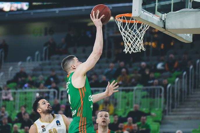 Cedevita Olimpija Umano Reyer Amar Alibegović | Josh Adams je že v prvem polčasu dal 17 točk. | Foto Grega Valančič/Sportida