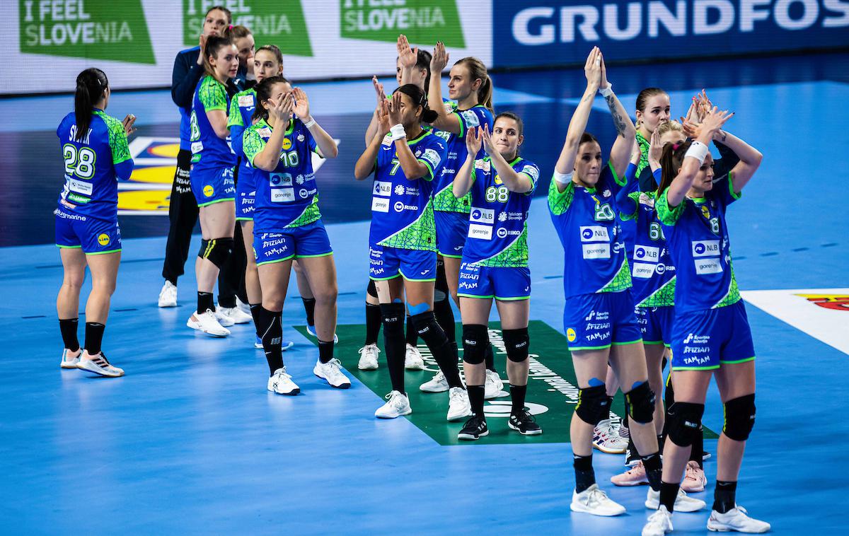 EHF Euro22: Slovenija - Švedska, slovenska ženska rokometna reprezentanca | Slovenske rokometašice se bodo za nastop na svetovnem prvenstvu pomerile z Italijo. | Foto Grega Valančič/Sportida