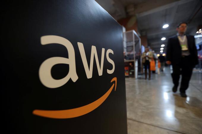 Amazon Web Services ali krajše AWS je s skoraj 50-odstotnim tržnim deležem največji svetovni ponudnik računalništva v oblaku.  | Foto: Reuters