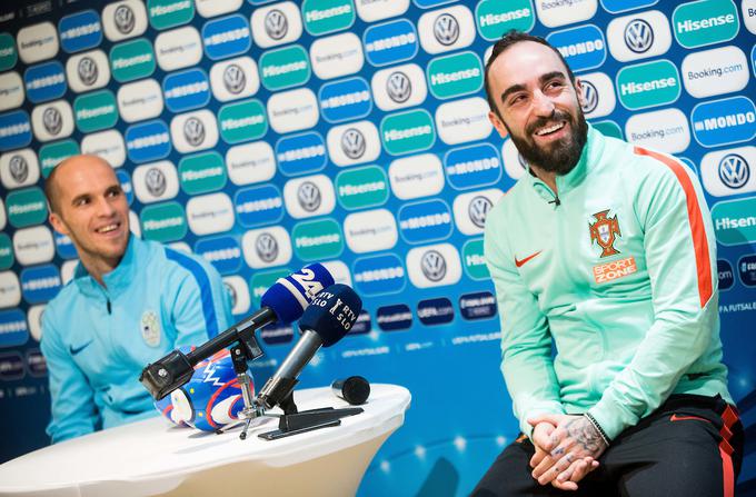 V družbi največjega zvezdnika EP v futsalu Portugalca Ricardinha. | Foto: Vid Ponikvar