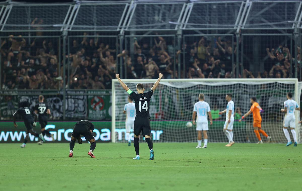 Rijeka Olimpija | Trenutek, ko je Pedro Lucas na Reki izenačil rezultat na 1:1 in poskrbel za ogromno navdušenje na tribuni za gostujoče privržence. | Foto Nel Pavletic/PIXSELL