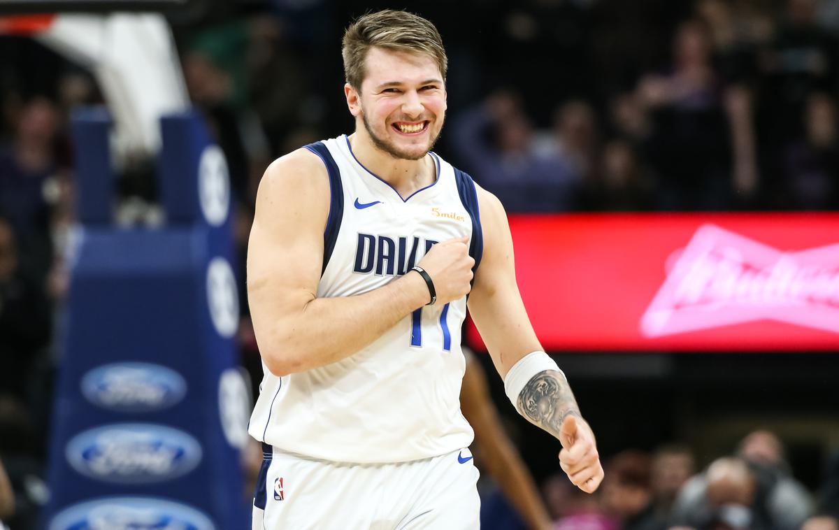 Luka Dončić | Luka Dončić s svojimi predstavami navdušuje ljubitelje košarke po vsem svetu. | Foto Reuters