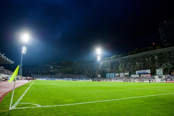 Reški klub je pred selitvijo na Rujevico, ki je bila sprva zamišljena le kot začasno domovanje, igral na znamenitem štadionu Kantrida. | Foto: Urban Urbanc/Sportida