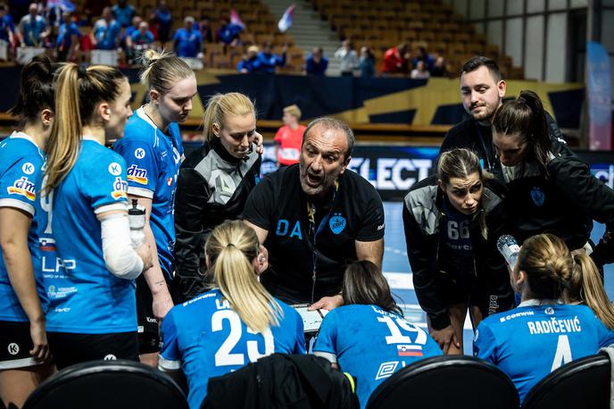 EHF liga prvakinj: Krim Mercator - Banik Most Dragan Adžić | Foto Vid Ponikvar