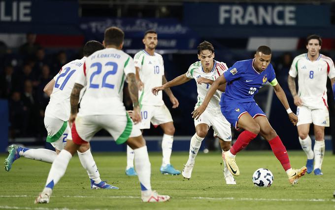 Kylian Mbappe je proti Italiji doživel razočaranje (1:3). | Foto: Reuters