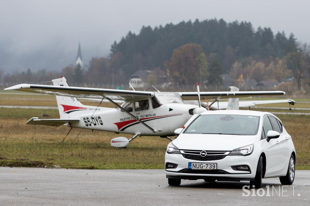 opel astra OnStar lesce letališče