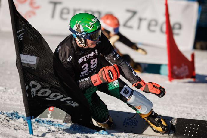 Rok Marguč, Rogla | Rok Marguč se je prek Tima Mastnaka uvrstil v četrtfinale paralelnega veleslaloma na Rogli. Tam ga je izločil Avstrijec Benjamin Karl. | Foto Nebojša Tejić/STA