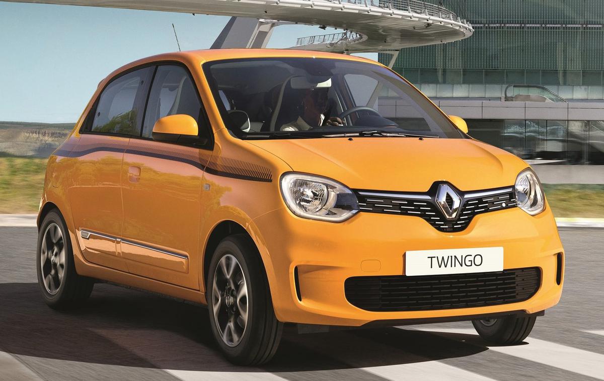 renault twingo | Twingo je dobil osvežen sprednji del, centimeter je tudi bližje cesti kot dozdaj. | Foto Renault