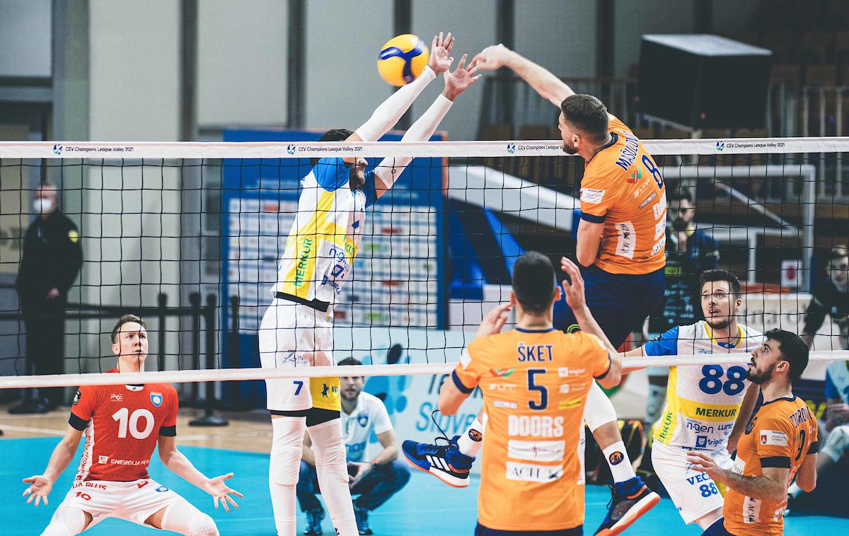 OK Merkur Maribor ACH Volley finale Pokal Slovenije | ACH Volley je v Tivoliju premagal aktualne državne prvake iz Maribora. | Foto Grega Valančič/Sportida