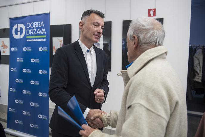 Ustanovni kongres stranke Dobra država, Vrhnika, 18.11.2017 | Foto STA