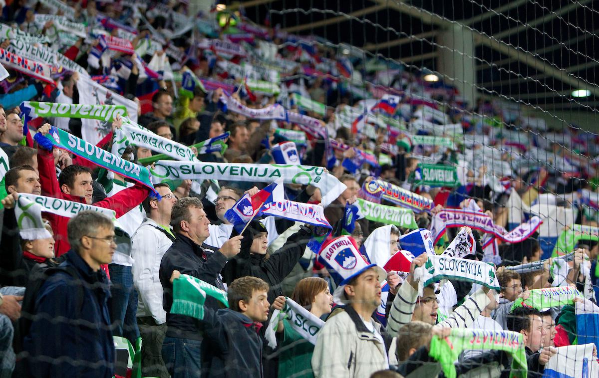 Slovenija Navijači | Slovenska nogometna reprezentanca bo letos v kvalifikacijah vseh pet domačih tekem odigrala v Stožicah. | Foto Vid Ponikvar