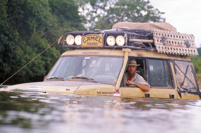 Land Rover je moral svoje klene terence še dodatno prirediti za skrajne preizkuse. | Foto: Land Rover