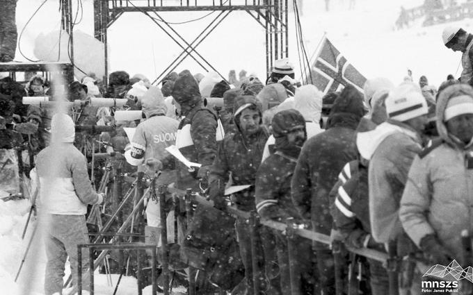 Biatlonci in tekači so bili nastanjeni na Igmanu in malce odmaknjeni od glavnega olimpijskega dogajanja. | Foto: Muzej novejše in sodobne zgodovine Slovenije