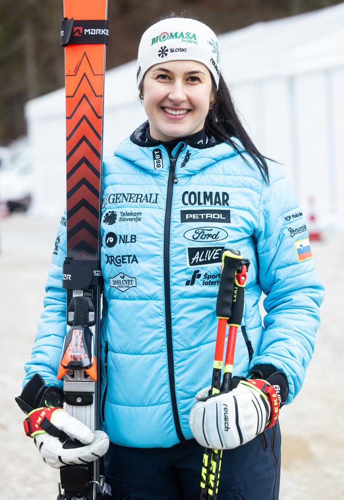 Z nasmehom, ker znova lahko tekmuje. Tina Robnik. | Foto: Vid Ponikvar/Sportida