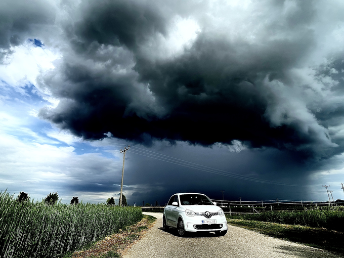 Po Sloveniji smo brez hitrega polnjenja prevozili tisoč kilometrov z električnim renault twingom.
 | Foto: Gregor Pavšič