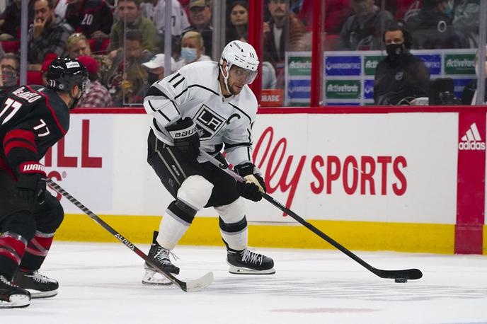 Anže Kopitar | Anže Kopitar je z LA Kings v gosteh pri Carolini doživel hud poraz.  | Foto Guliverimage