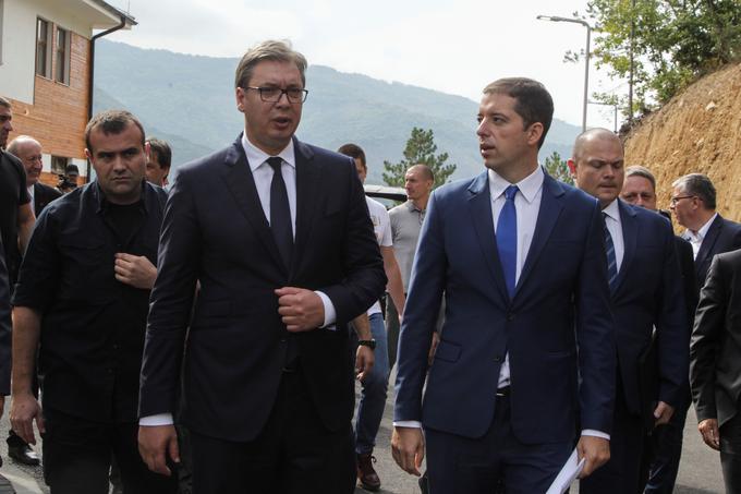 Pred približno tremi tedni je ob okrepljeni varnosti, a brez težav, potem ko je Priština po prvotni prepovedi odobrila obisk jezera, območje obiskal Vučić. | Foto: Reuters