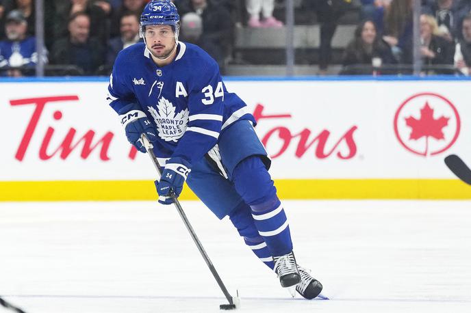 Auston Matthews | Auston Matthews je dosegel že 65. gol v sezoni. | Foto Reuters