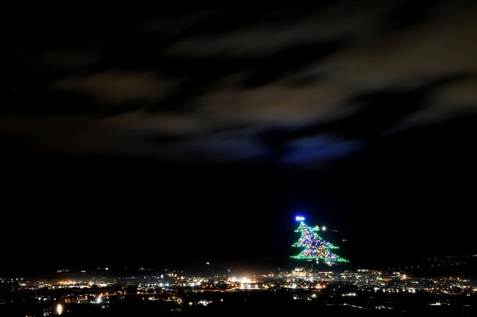 Gubbio praznično drevo | Foto Reuters