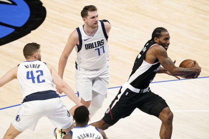 Kawhi Leonard v letošnji končnici prispeva v povprečju 33 točk in 8,5 skoka, met iz igre je odličen, saj znaša kar 63 odstotkov. Za tri točke meče kar 47,6-odstotno! | Foto: Guliverimage/Vladimir Fedorenko