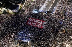 Izraelske sile ubile dva Palestinca, na ulicah množični protivladni protesti #foto