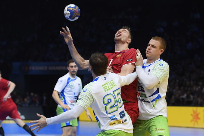 Rusi v drugem polčasu niso našli poti iz mreže slovenske obrambe.  | Foto: Vincent Michel/francehandball2017.com