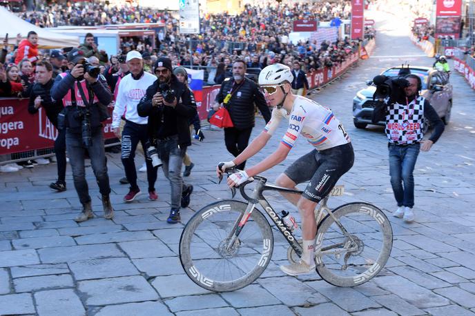 Tadej Pogačar, Strade Bianche 2024 | Kaj si o dominantni predstavi Tadeja Pogačarja na letošnji dirki Strade Bianche misli Jonas Vingegaard? | Foto Guliverimage