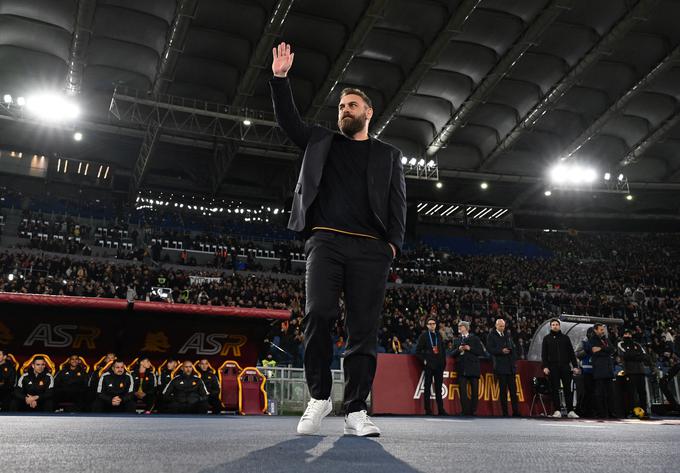 Daniele De Rossi je nekdanji kapetan Rome, zelo priljubljen med navijači sinov volkulje. | Foto: Reuters