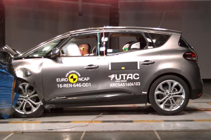 Renault scenic - 5 zvezdic EuroNCAP | Ni nujno, da je večji avto varnejši kot manjši, ki ima lahko pametno dodelane zmečkljive cone, izdatno ojačajo potniško varnostno celico in števlne varnostne pripomočke. | Foto EuroNCAP