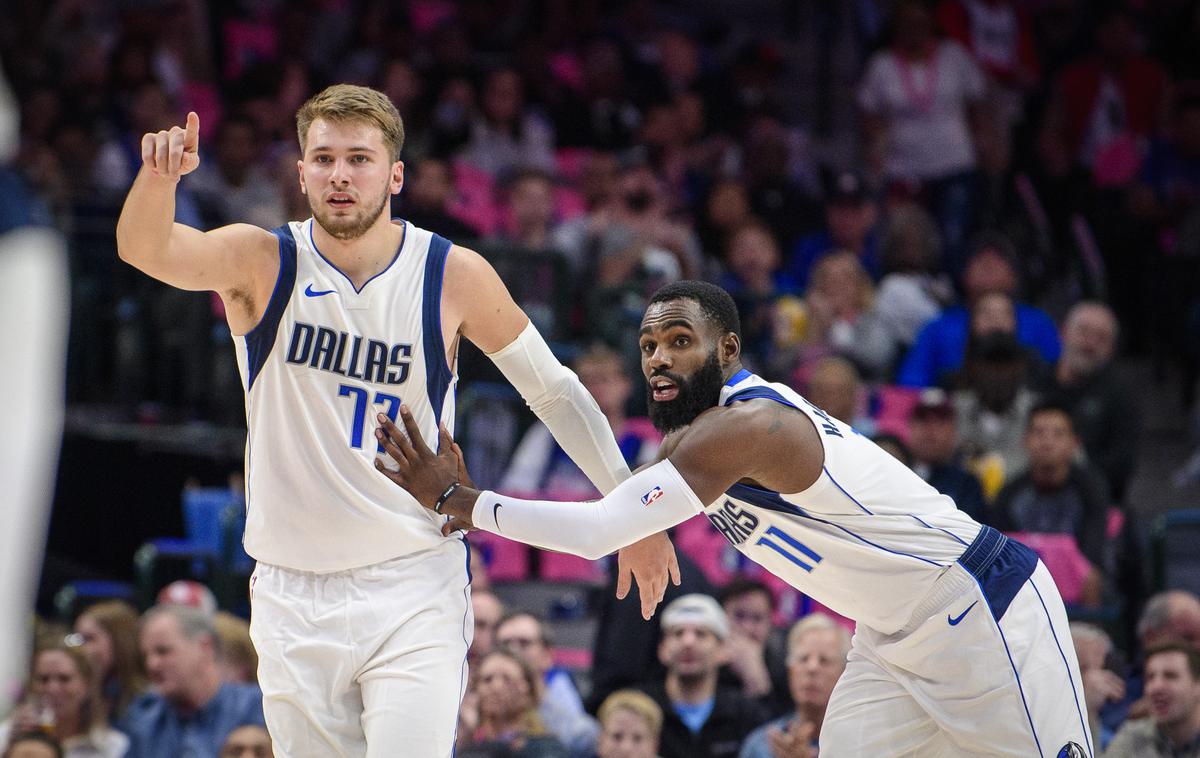 Luka Dončić | Luka Dončić je bil znova najboljši igralec svojega moštva, a je Dallas tudi tokrat izgubil. Proti ekipi Milwaukee Bucks so klonili s 111:118. | Foto Reuters