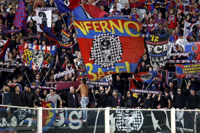 FC Basel navijači | Navijači Basla praznujejo 125 let obstoja kluba.  | Foto Reuters