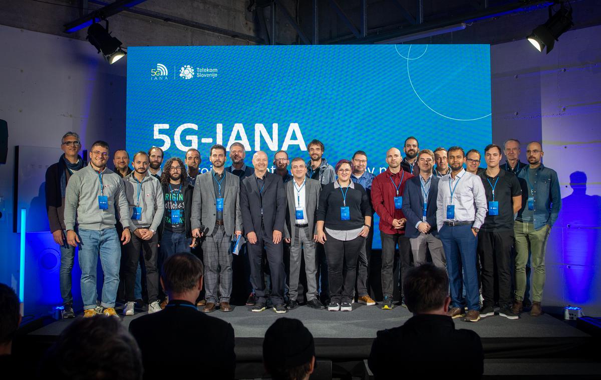 5G-IANA | Sodelujoči v projektu 5G-IANA na zaključnem dogodku, ki ga je gostil Telekom Slovenije | Foto Gaja Hanuna