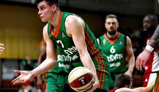 Cedevita Olimpija izgubila tudi v Tivoliju, prvi poraz za Zvezdo