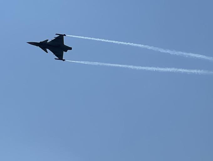 Eden najbolj atraktivnih v Mariboru bo gostujuči prestreznik saab gripen, ki bo nad letališče priletel z Madžarske. | Foto: Gregor Pavšič