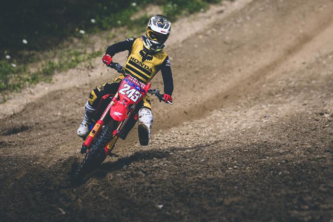 Tim Gajser na treningu na stezi, ki jo je zrisal sam. Tiga243Land v Lembergu. | Foto: Grega Valančič/Sportida