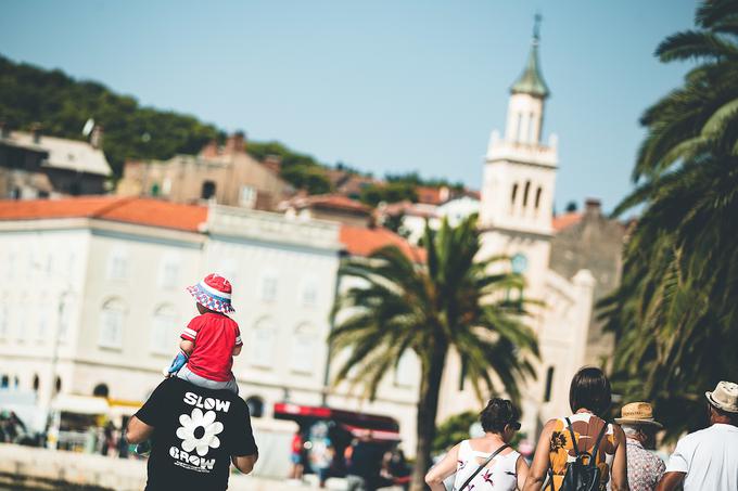 "Ko je Hrvaško zajela vojna, je mož predlagal, naj se z otrokoma vrnemo v Slovenijo. Seveda sem si želela, da bi se vrnili, a le, če bi se šla vsa družina. Mož je zaradi vsega dogajanja želel ostati v Splitu, tako da smo na koncu tukaj ostali vsi." | Foto: Grega Valančič/Sportida