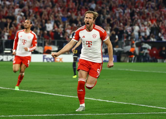  Harry Kane je zadel 11-metrovko za vodstvo z 2:1. | Foto: Reuters