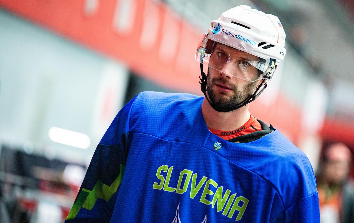 slovenska hokejska reprezentanca Japonska olimpijske predkvalifikacije Blaž Gregorc | Reprezentančni branilec Blaž Gregorc ostaja del lige IceHL, igral bo za Linz. | Foto Peter Podobnik/Sportida