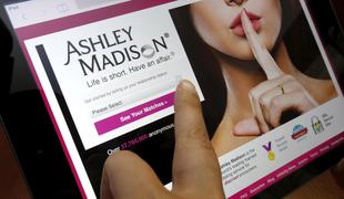 Skupinska tožba proti Ashley Madison težka dobre pol milijarde evrov